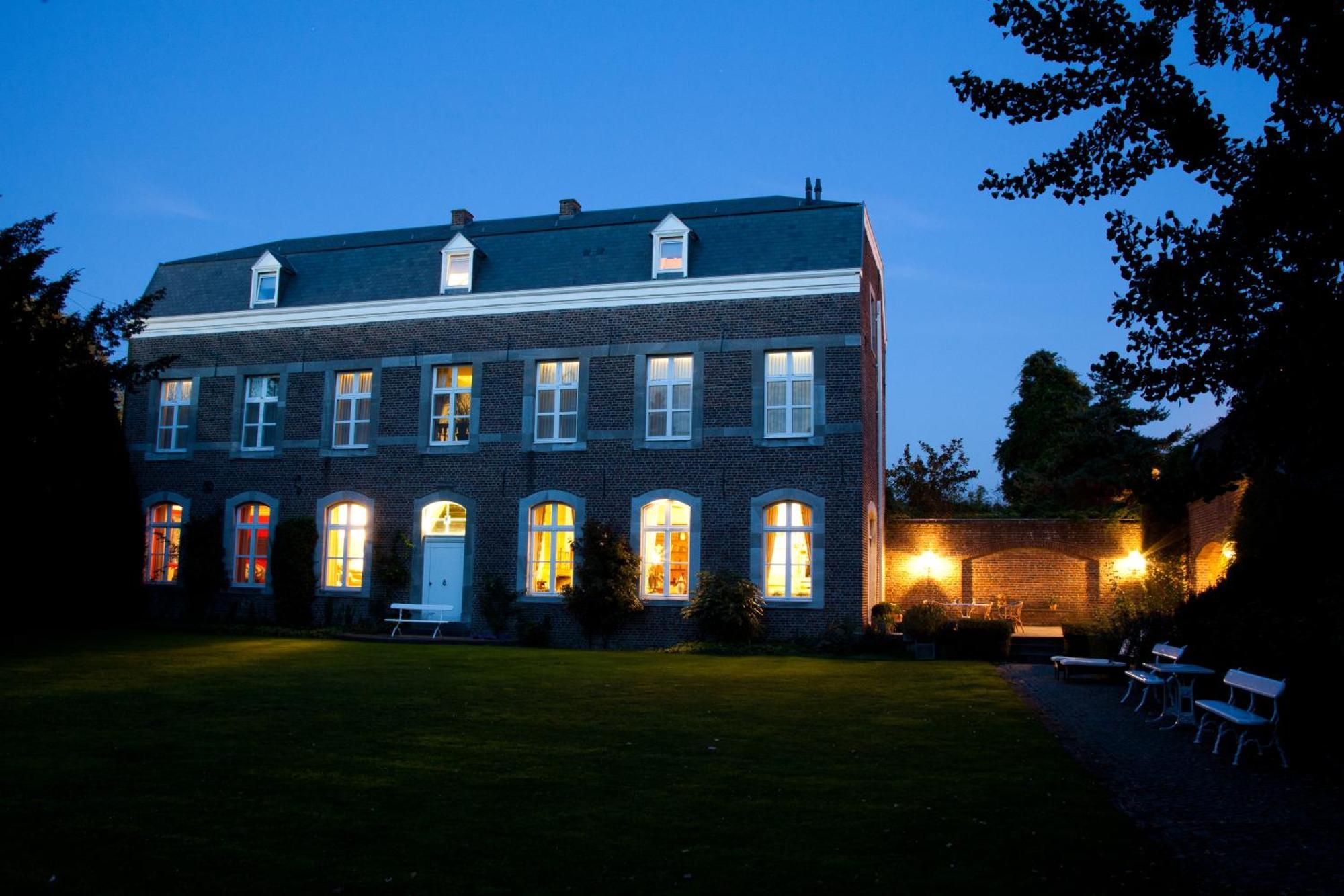 B&B Het Agnetenklooster Maaseik Exterior photo